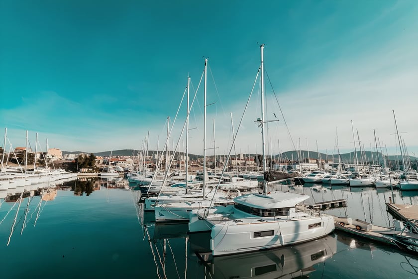 Šibenik Catamaran Cabine 6  12  slaapplaatsen 12  gasten 11.74 m Lijstnummer: #14211 5