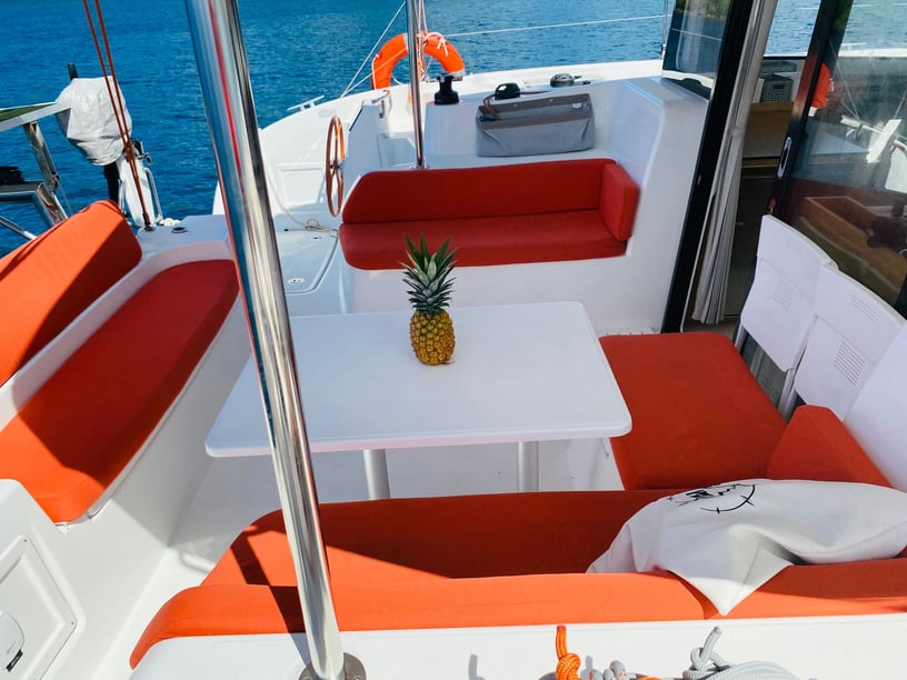 Ibiza Catamaran 4 cabin 8 berths 8 guests 11.33 m Listing Number: #14233 3