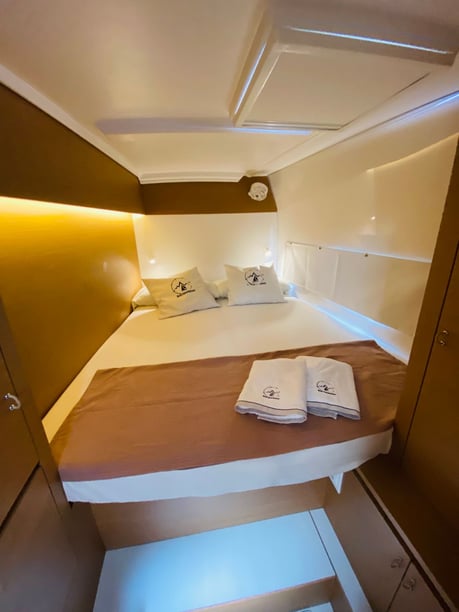 Ibiza Catamaran 4 cabin 8 berths 8 guests 11.33 m Listing Number: #14233 4