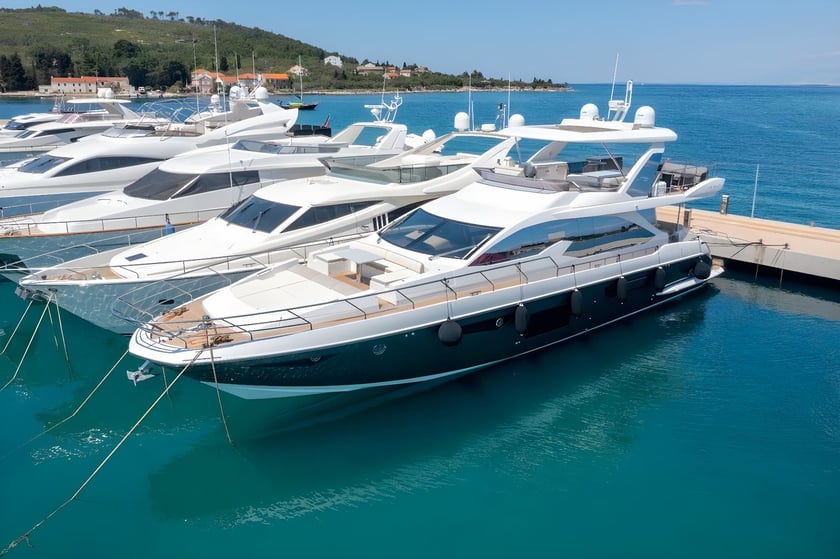 Sukošan Yacht à moteur Cabine 4  Couchettes 8  Invités 8  22.64 m Numéro de l'annonce: #14258