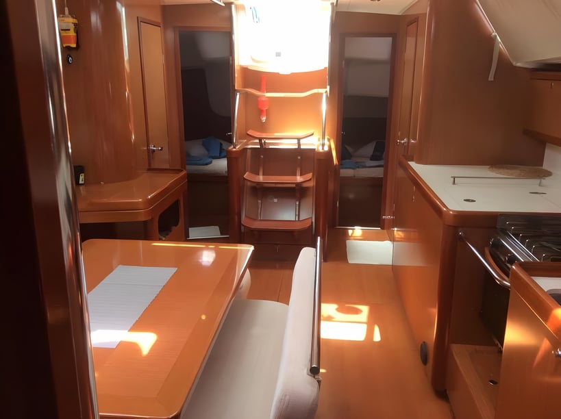 Lefkada Segelboot 4 Kabine 10 Liegeplätze 10 Gäste 13.68 m Nummer des Inserats: #14261 5