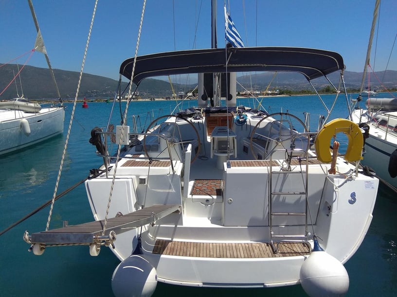 Lefkada Segelboot 4 Kabine 10 Liegeplätze 10 Gäste 13.68 m Nummer des Inserats: #14261 4