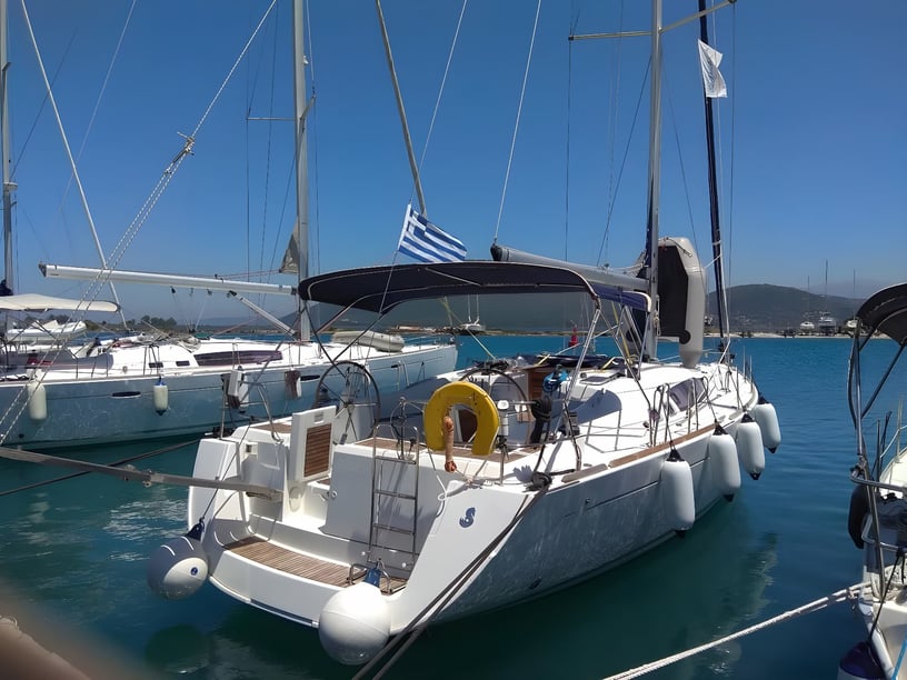 Lefkada Segelboot 4 Kabine 10 Liegeplätze 10 Gäste 13.68 m Nummer des Inserats: #14261 3