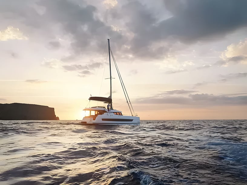 Sibenik Catamaran Cabine 4  Couchettes 10  Invités 10  12.19 m Numéro de l'annonce: #14286