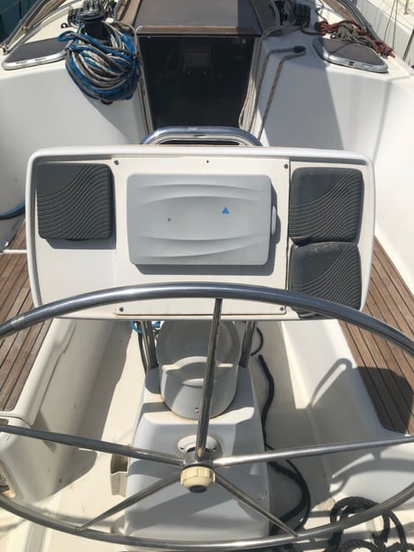 Rhodes Voilier Cabine 2  Couchettes 5  Invités 5  10.57 m Numéro de l'annonce: #14294 5