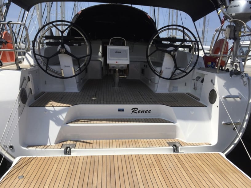 Skiathos Segelboot 4 Kabine 10 Liegeplätze 10 Gäste 14.27 m Nummer des Inserats: #14300