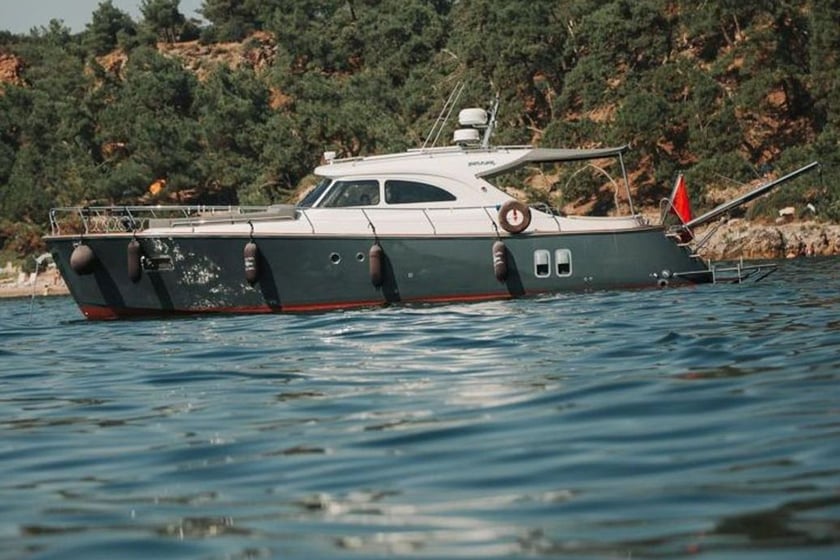 Kucukyali Motoryacht 2 Kabine 4 Liegeplätze 8 Gäste 14 m Nummer des Inserats: #14339 2