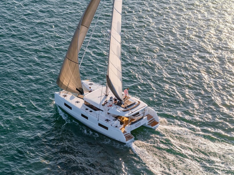 Jacuecanga, Angra dos Reis (RJ) Catamaran 5 cabin 8 berths 8 guests 13.99 m Listing Number: #14355 3