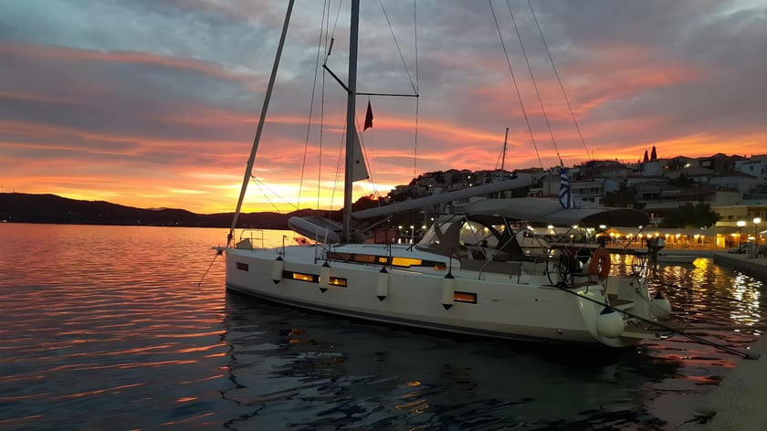 Lavrion Barca a vela cabina 5  cuccette 10  10  ospiti 14.42 m Numero dell'inserzione: #14362 4