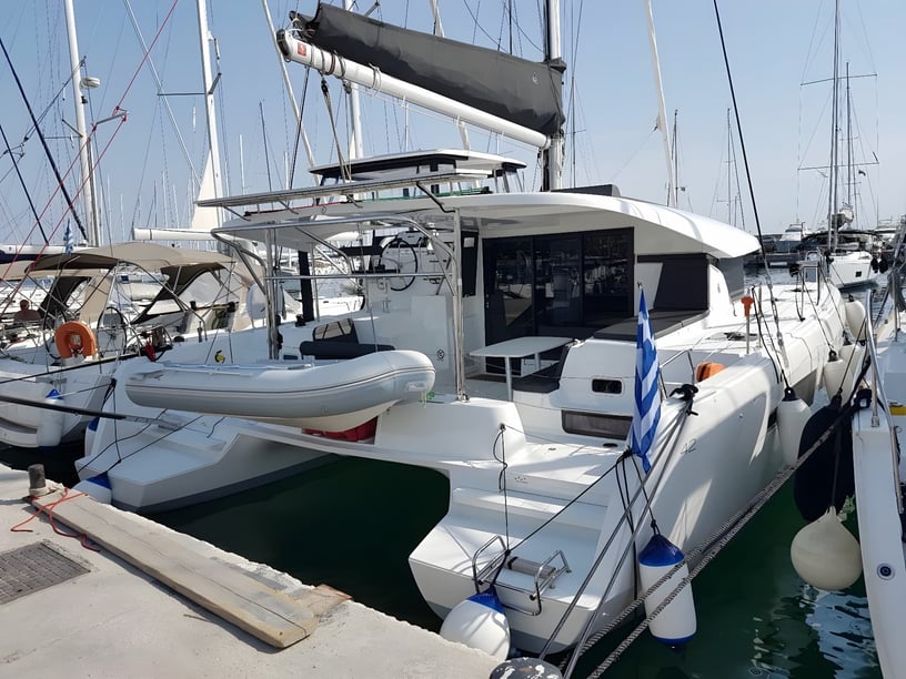 Rhodos Katamaran 6 Kabine 12 Liegeplätze 12 Gäste 12.94 m Nummer des Inserats: #14370