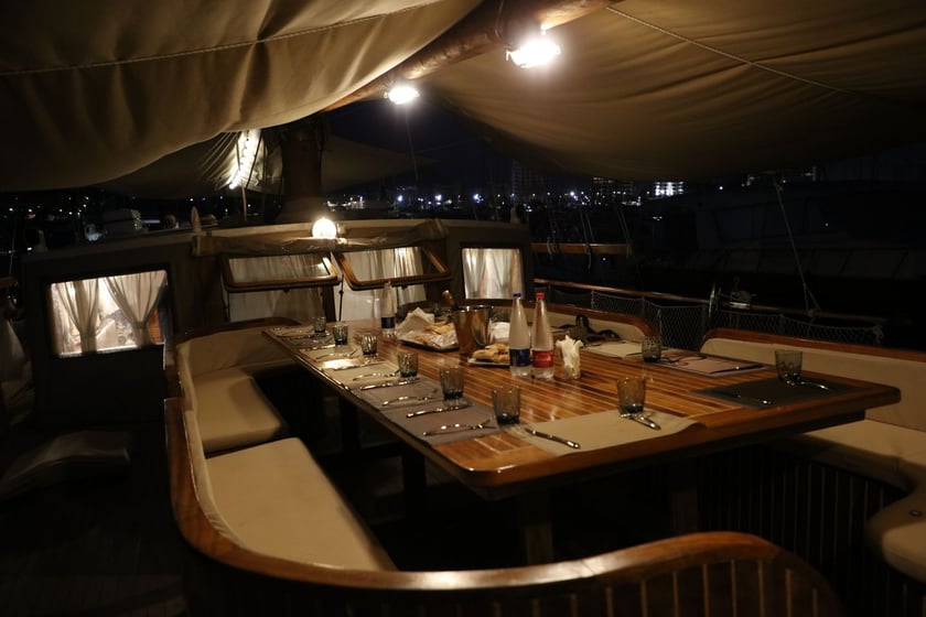 Salerne Gulet Cabine 8  Couchettes 14  Invités 14  28 m Numéro de l'annonce: #14407 4