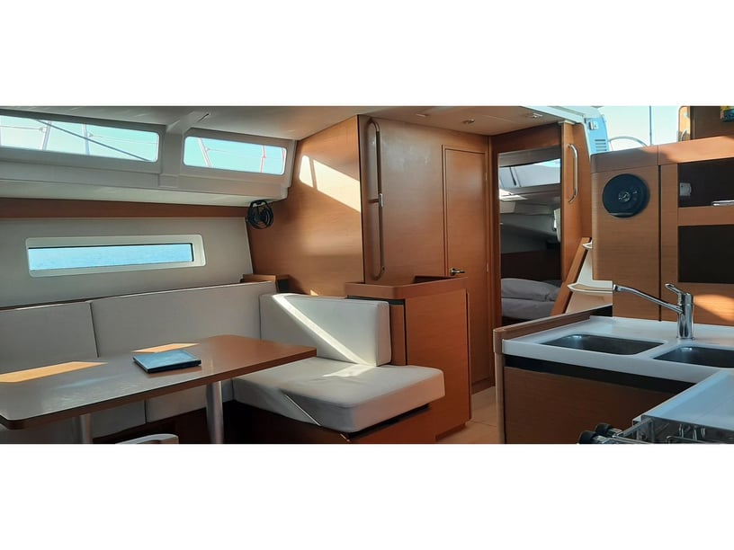 Chania Sailboat 4 cabin 7 berths 8 guests 14.8 m Listing Number: #14409 4