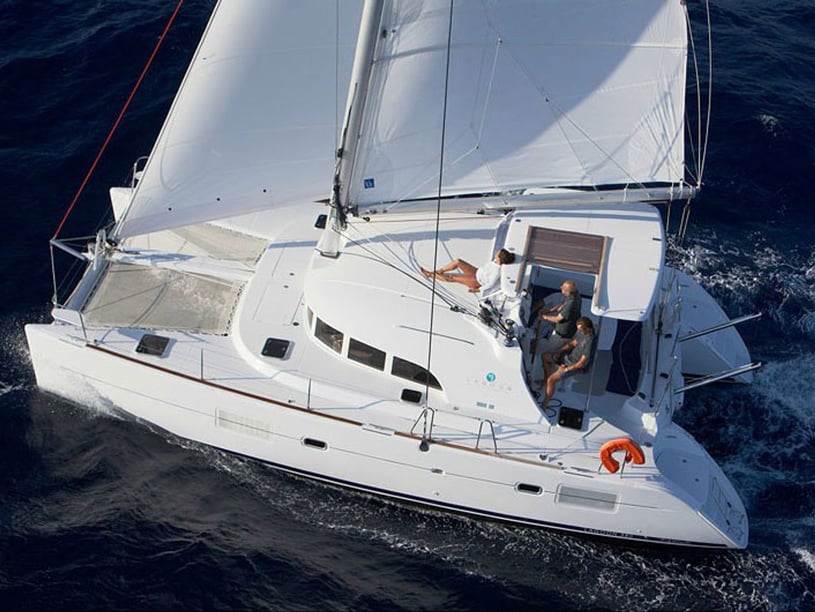 Paros Catamaran 6 cabin 10 berths 10 guests 11.55 m Listing Number: #14423