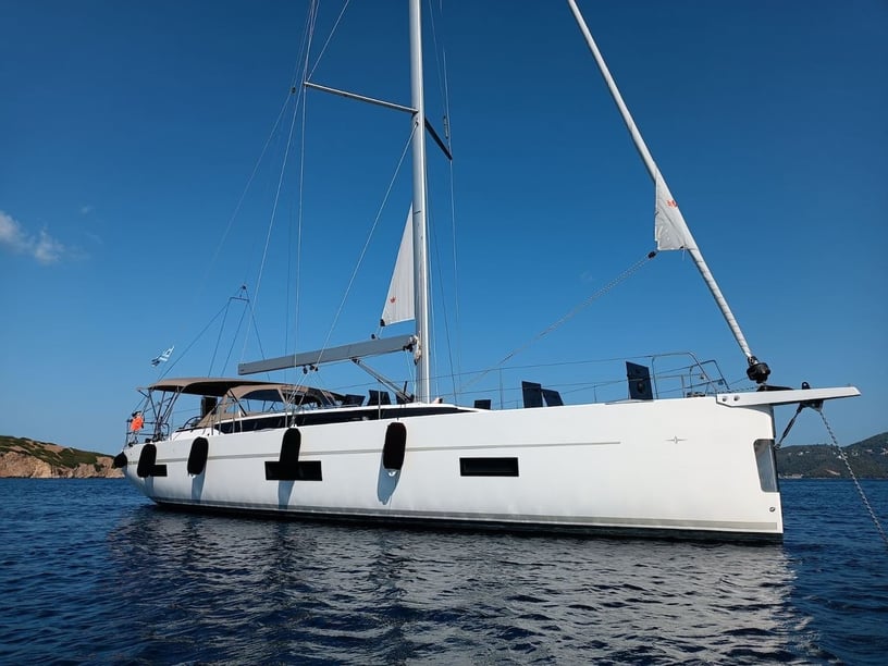 Volos Sailboat 5 cabin 12 berths 12 guests 15.98 m Listing Number: #14434 4