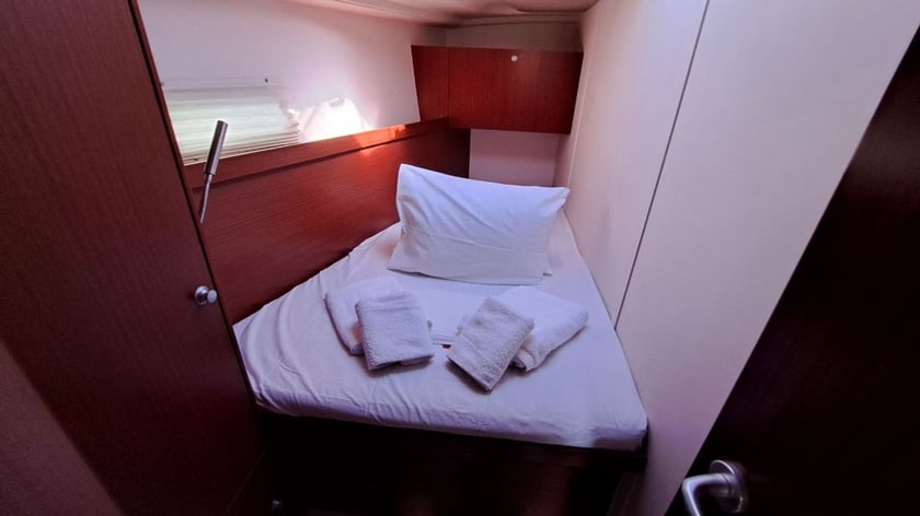 Lavrion Voilier Cabine 4  Couchettes 10  Invités 10  13.95 m Numéro de l'annonce: #14443 3