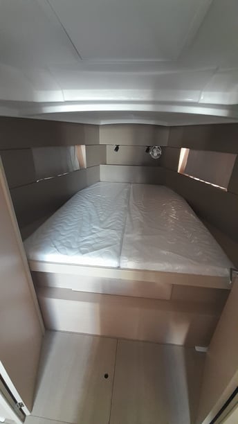 Cambrils Segelboot 3 Kabine 6 Liegeplätze 6 Gäste 11.5 m Nummer des Inserats: #14457 5