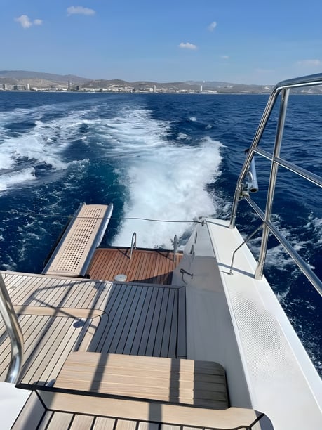 Lavrion Catamarán Cabina 4  8  literas 8  invitados 19.5 m Número de anuncio: #14464 5