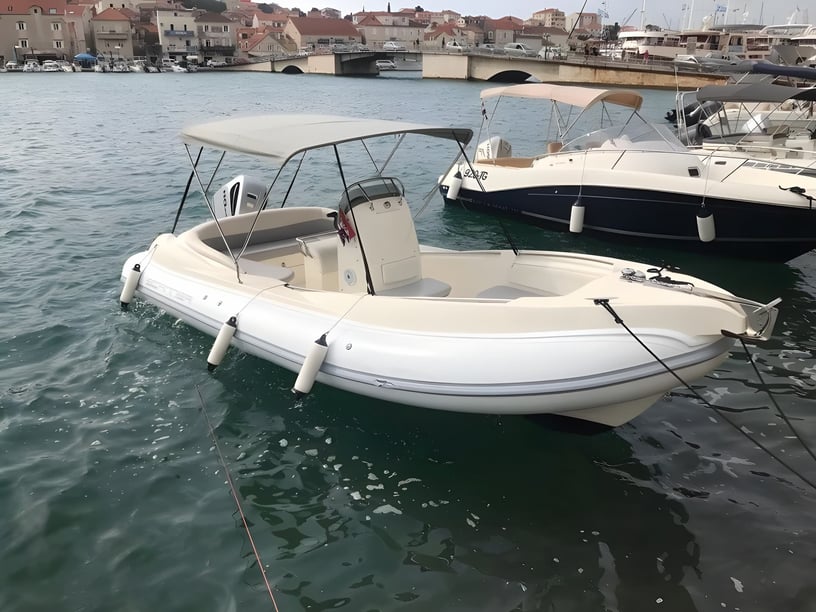 Trogir Motorboot   12 Gäste 7.07 m Nummer des Inserats: #145 3