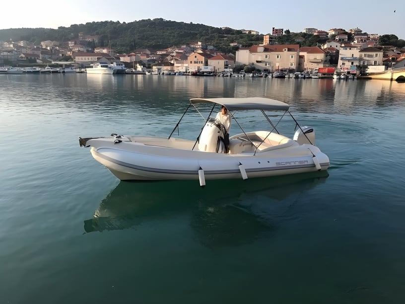 Trogir Motorboot   12 Gäste 7.07 m Nummer des Inserats: #145