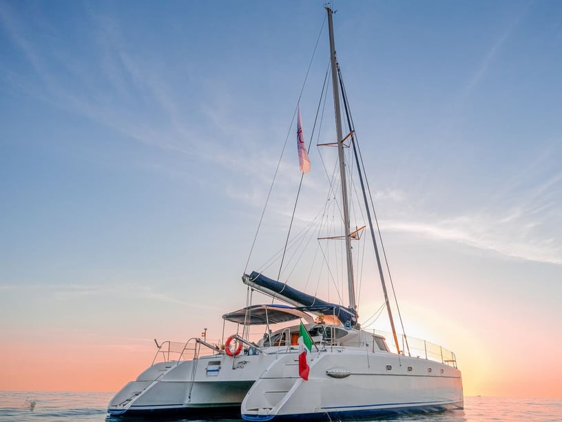 Palermo Catamaran 4 cabin 10 berths 10 guests 13 m Listing Number: #14510