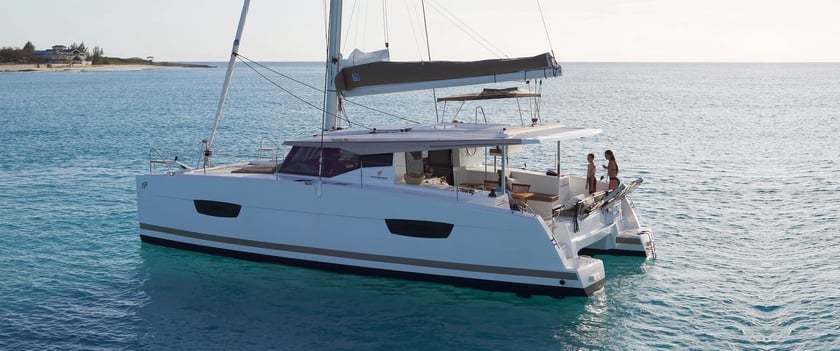 Cogolin Catamaran 3 cabin 8 berths 8 guests 11.73 m Listing Number: #14512 3