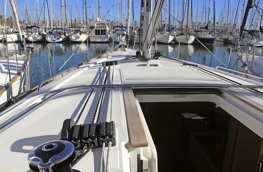 Palma de Mallorca Barca a vela cabina 3  cuccette 6  6  ospiti 11.5 m Numero dell'inserzione: #14554 5