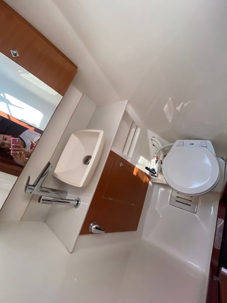 Milazzo Voilier Cabine 5  Couchettes 11  Invités 11  15.2 m Numéro de l'annonce: #14558 3