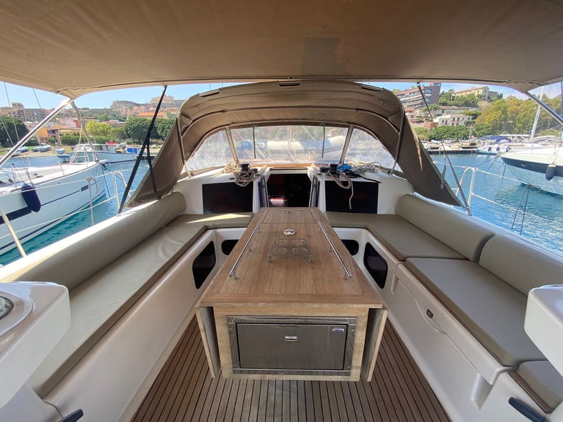 Milazzo Barca a vela cabina 5  cuccette 11  11  ospiti 15.2 m Numero dell'inserzione: #14558 4