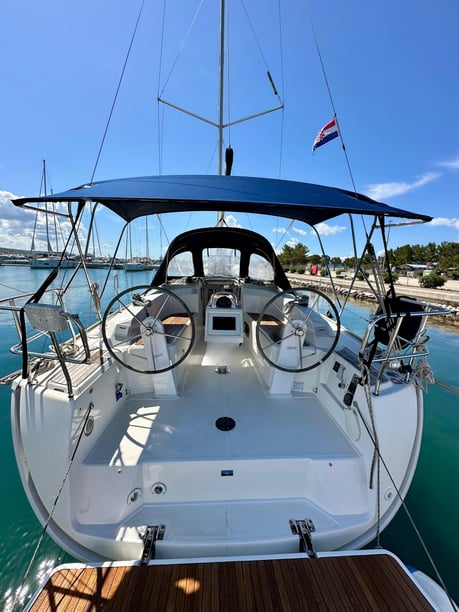 Drago Barca a vela cabina 2  cuccette 6  6  ospiti 10.2 m Numero dell'inserzione: #14568 3