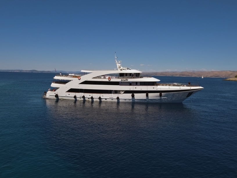 Dubrovnik Motoryacht 18 Kabine 36 Liegeplätze 36 Gäste 48 m Nummer des Inserats: #14578