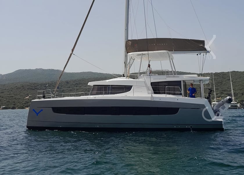 Porto Rotondo Catamaran Cabine 7  13  slaapplaatsen 13  gasten 14.82 m Lijstnummer: #14579