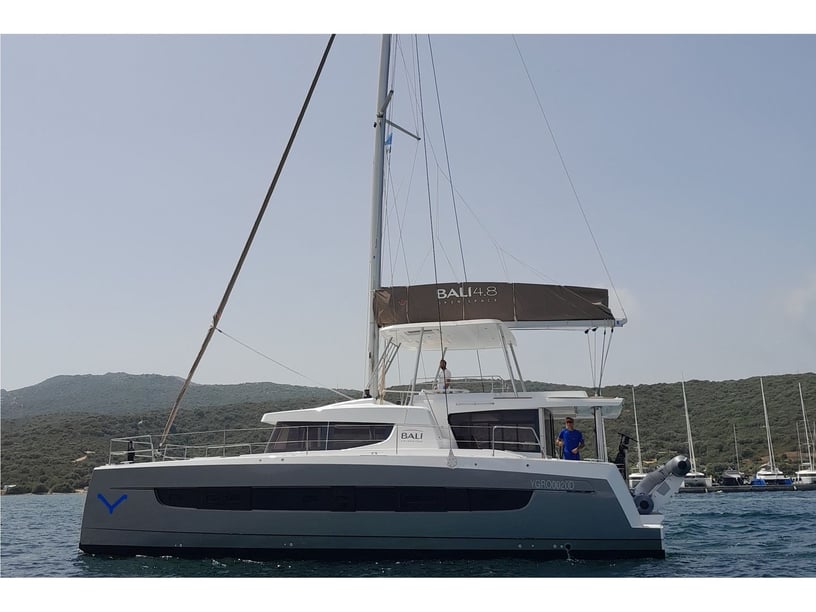 Porto Rotondo - Punta Asfodeli Catamaran Cabine 7  13  slaapplaatsen 13  gasten 14.82 m Lijstnummer: #14579