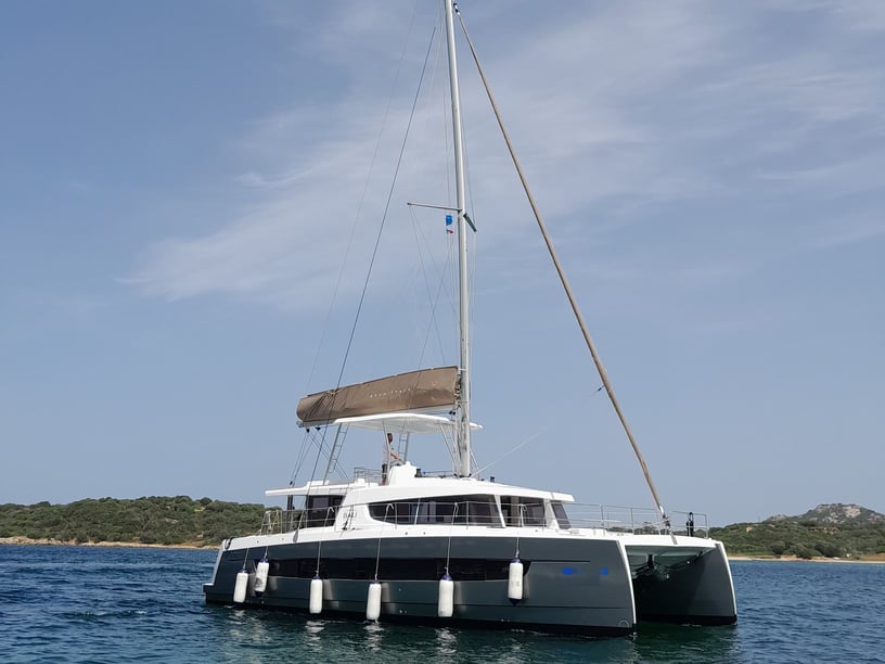 Porto Rotondo Catamaran Cabine 7  13  slaapplaatsen 13  gasten 14.82 m Lijstnummer: #14579 3