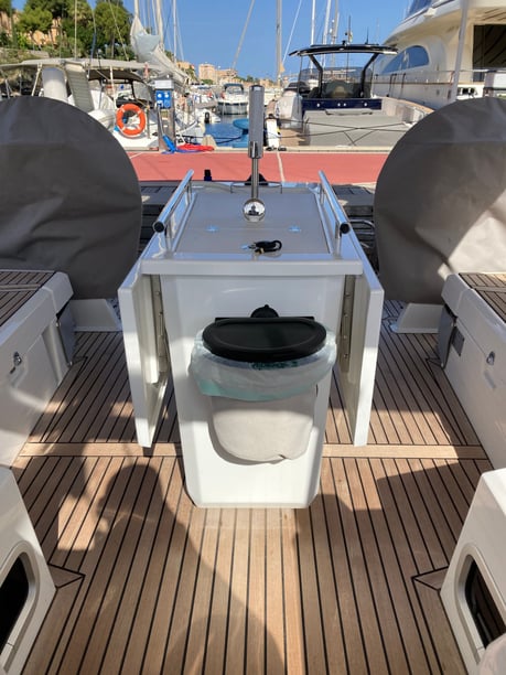 Palermo Zeilboot Cabine 3  8  slaapplaatsen 8  gasten 14.6 m Lijstnummer: #14593 4