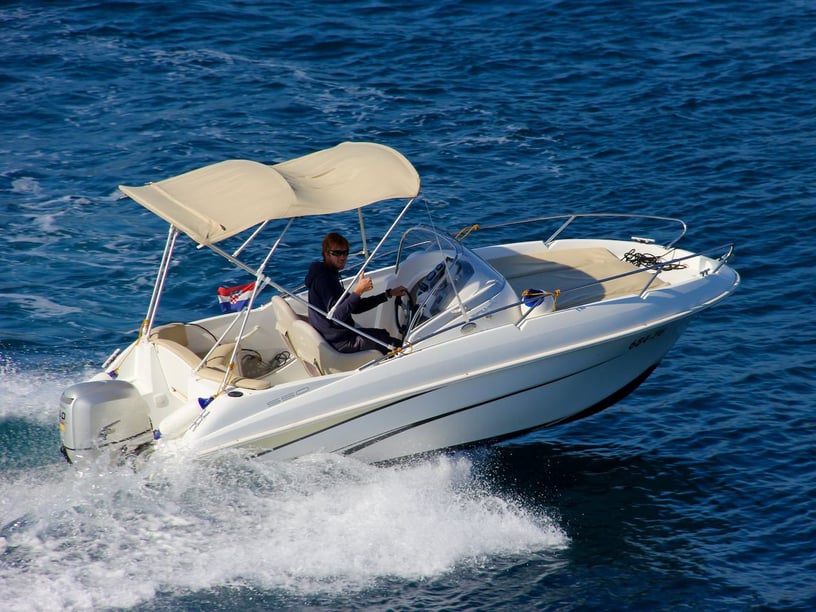 Trogir Bateau à moteur Cabine 1    5.45 m Numéro de l'annonce: #146