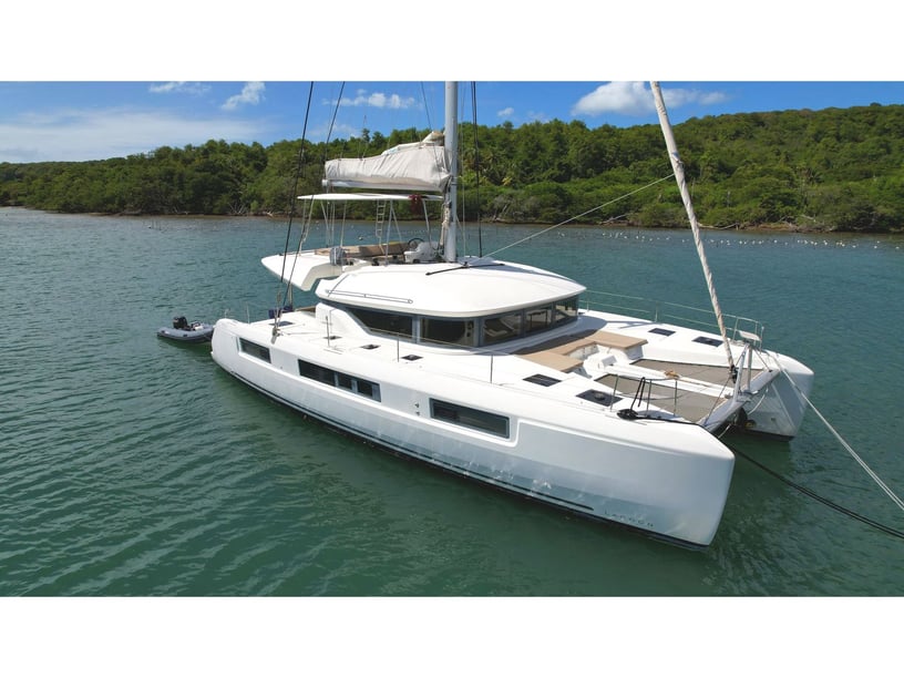 St. George's Catamaran 4 cabin 10 berths 10 guests 14.75 m Listing Number: #14634