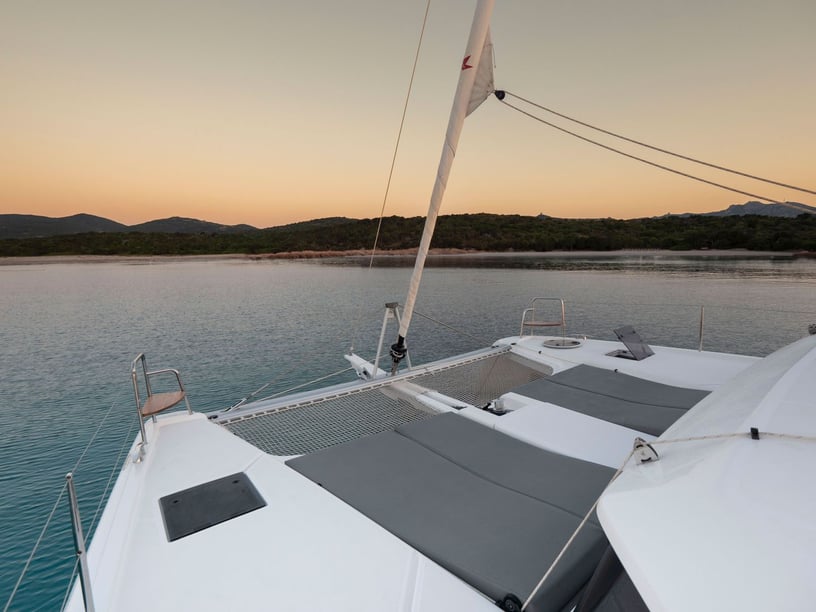 Porto Rotondo Catamaran Cabine 6  11  slaapplaatsen 12  gasten 14.7 m Lijstnummer: #14637 3