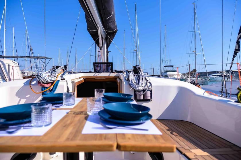 Castiglioncello Yelkenli 3 kabin Konaklama 8 kişi Seyir 8 kişi 12.5 m İlan No: #14639 4