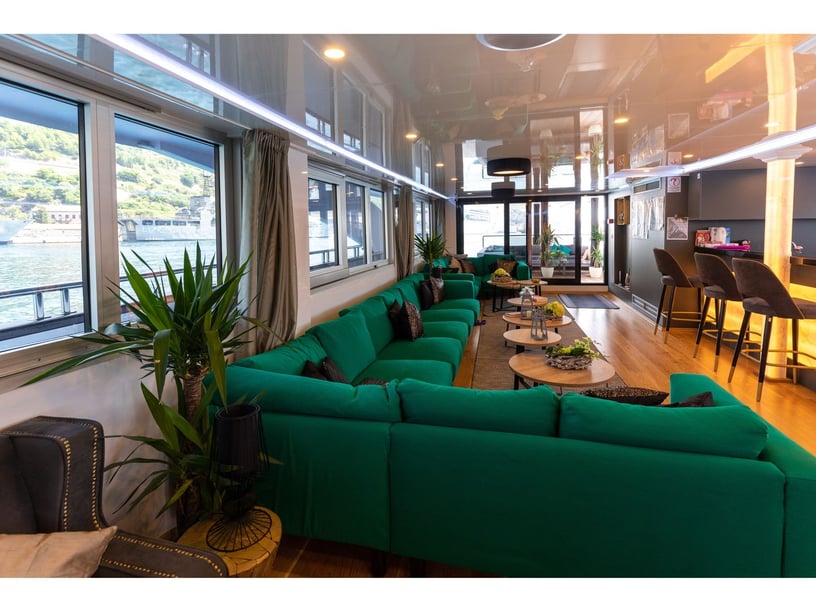 Split Motor Yacht 19 cabin 38 berths 38 guests 51 m Listing Number: #14643 2