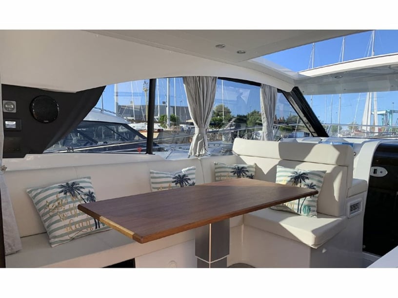 Trogir Motorboot 2 Kabine 4 Liegeplätze 6 Gäste 11.55 m Nummer des Inserats: #14646 2