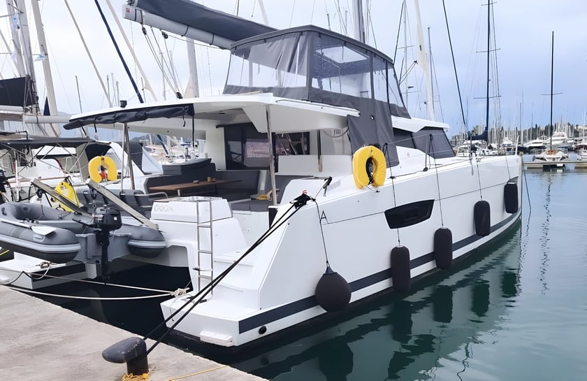 Nikiti - Chalkidiki Catamaran 6 cabin 10 berths 10 guests 12.85 m Listing Number: #14652