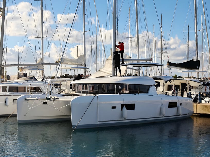 Sukošan Catamarano cabina 6  cuccette 12  12  ospiti 12.94 m Numero dell'inserzione: #14676 2
