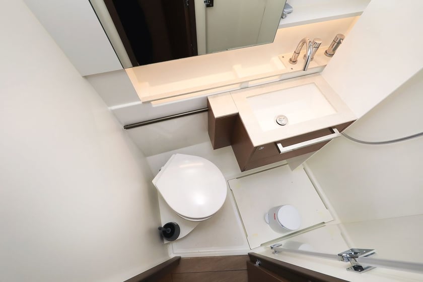 Sukošan Catamaran 7 cabin 14 berths 14 guests 14.75 m Listing Number: #14696 5