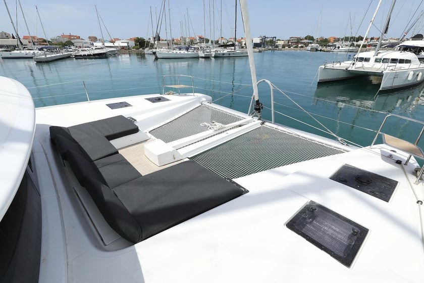 Sukošan Catamaran 7 cabin 14 berths 14 guests 14.6 m Listing Number: #14732 4