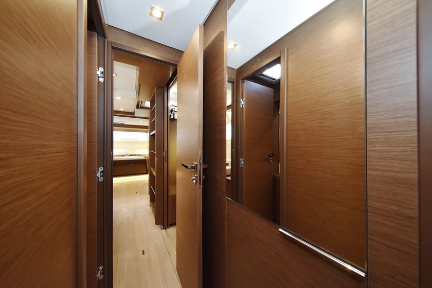 Sukošan Catamarano cabina 5  cuccette 9  9  ospiti 14.75 m Numero dell'inserzione: #14736 5