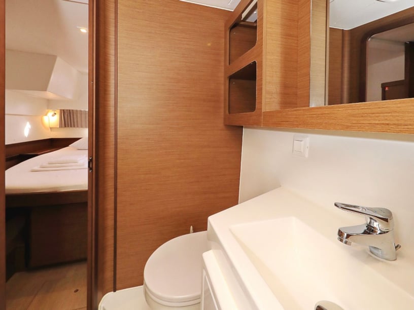 Sukošan Catamaran Cabine 6  Couchettes 12  Invités 12  12.94 m Numéro de l'annonce: #14739 5