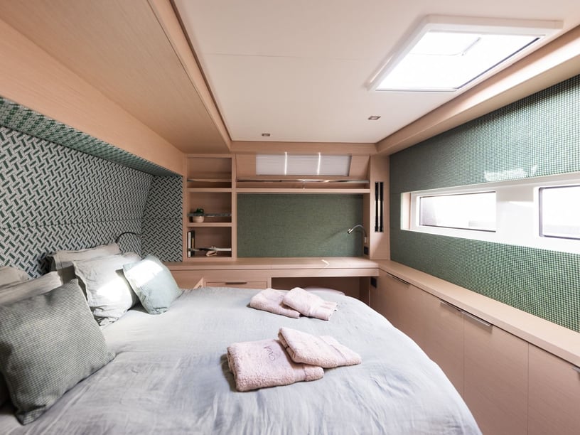 Capo d'Orlando Katamaran 4 Kabine 8 Liegeplätze 8 Gäste 16.8 m Nummer des Inserats: #14759 2