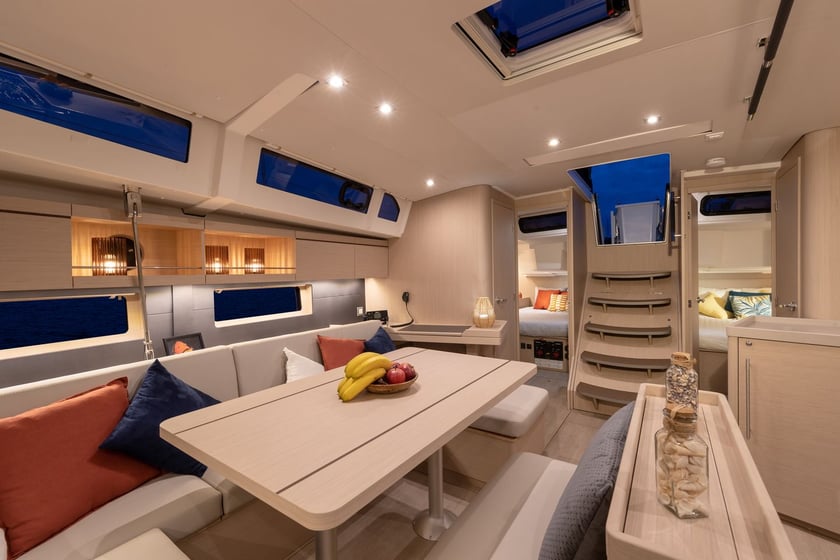 Road Town Voilier Cabine 3  Couchettes 8  Invités 8  14.6 m Numéro de l'annonce: #14769 5