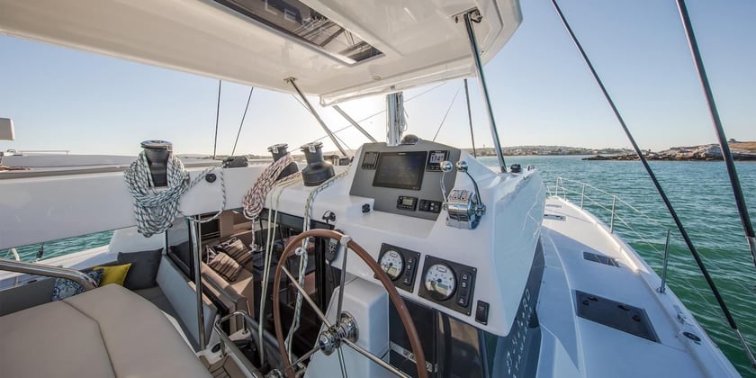 Road Town Catamaran 4 cabin 11 berths 12 guests 15.4 m Listing Number: #14797 3