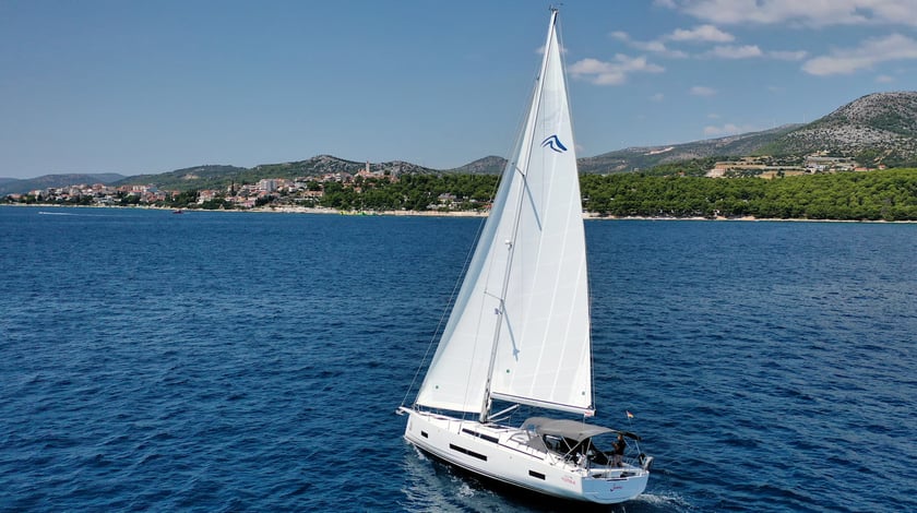 Seget Donji Sailboat 4 cabin 9 berths 9 guests 14.6 m Listing Number: #14823 3